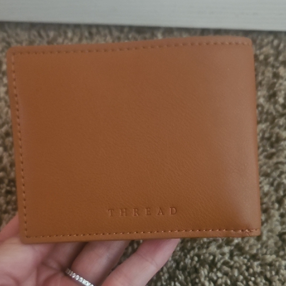 Thread Men's Brown Leather Bifold Wallet - Picture 4 of 10